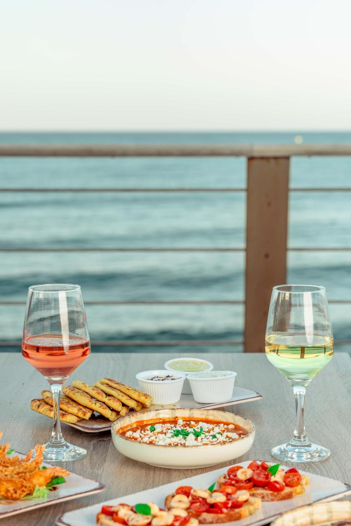 Maistrali Sea View Apartments Сталида Экстерьер фото
